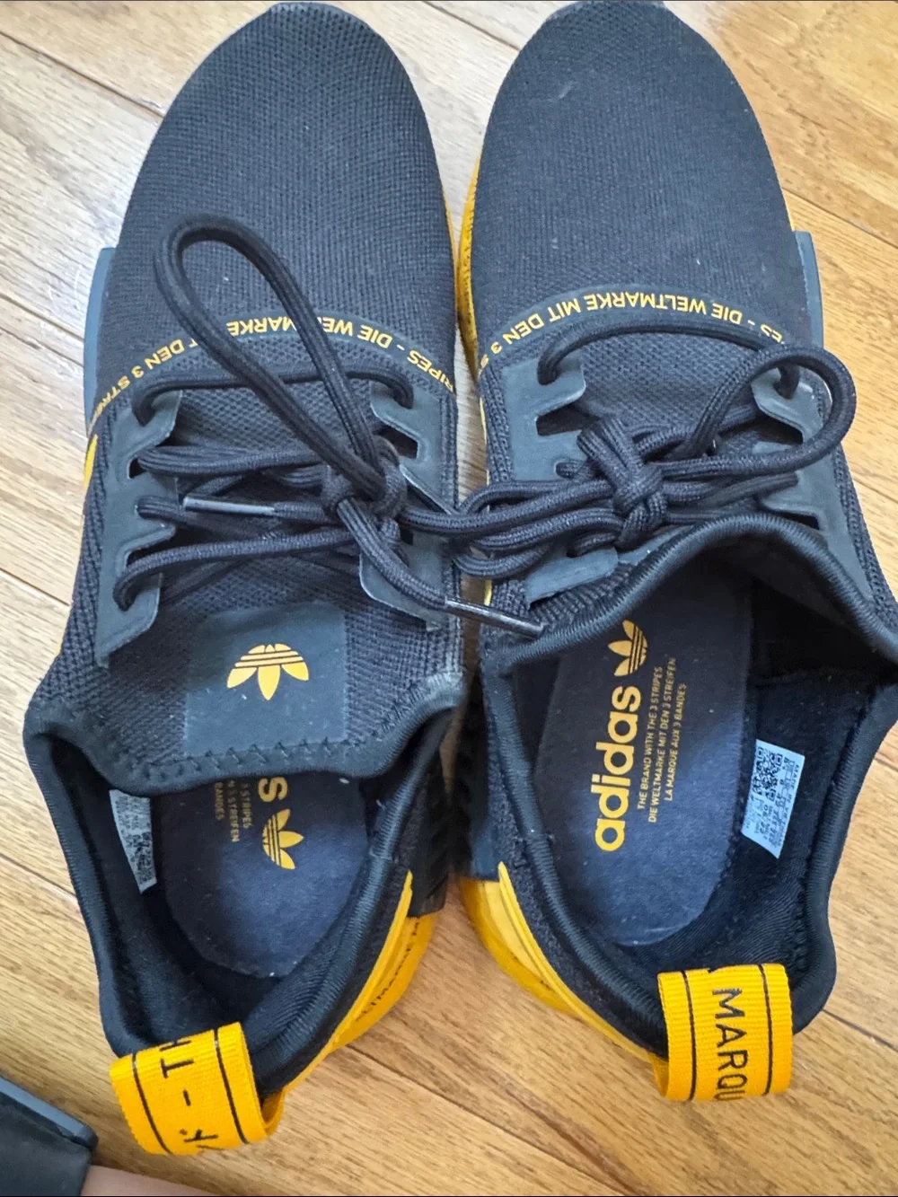 adidas Men’s Black & Yellow Low-Top Sneakers